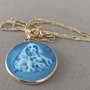 Vintage 1969-1979 B&G Bing & Grondahl Mother's Day Plate Motif pendant necklace